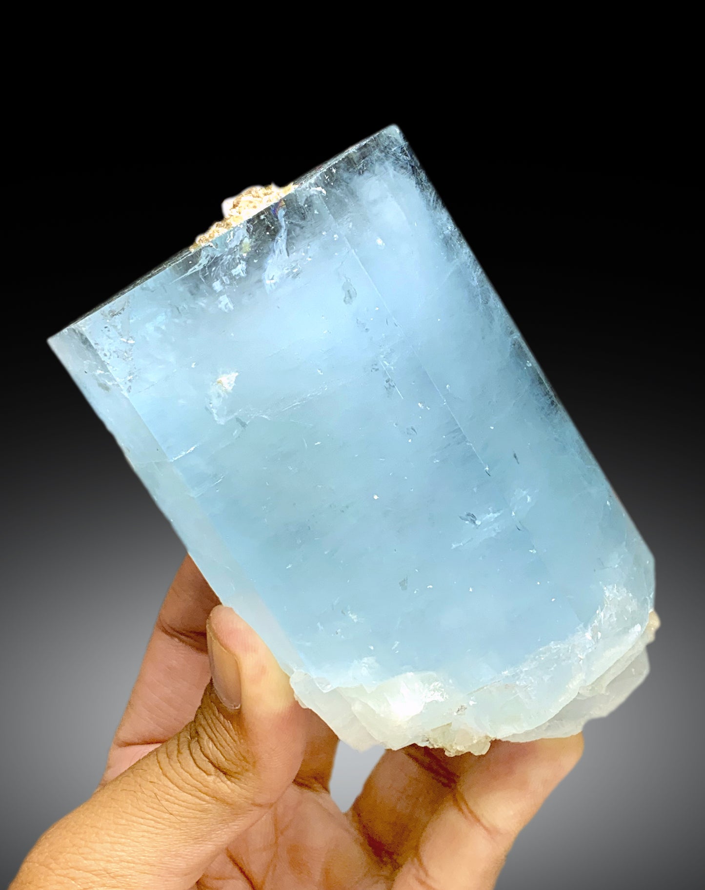 Aquamarine crystal with Muscovite Mica from Pakistan, 865 gram