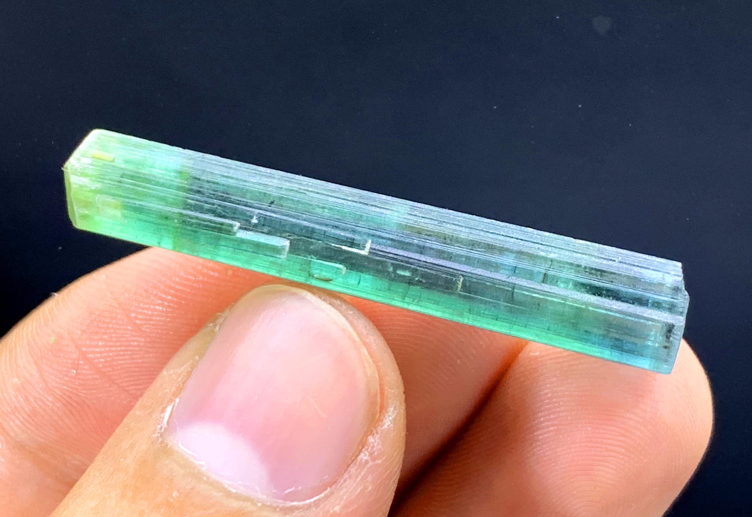 Natural Green Color Tourmaline Crystal, Lipstick Tourmaline, Tourmaline Crystal from Afghanistan - 20.0 carat