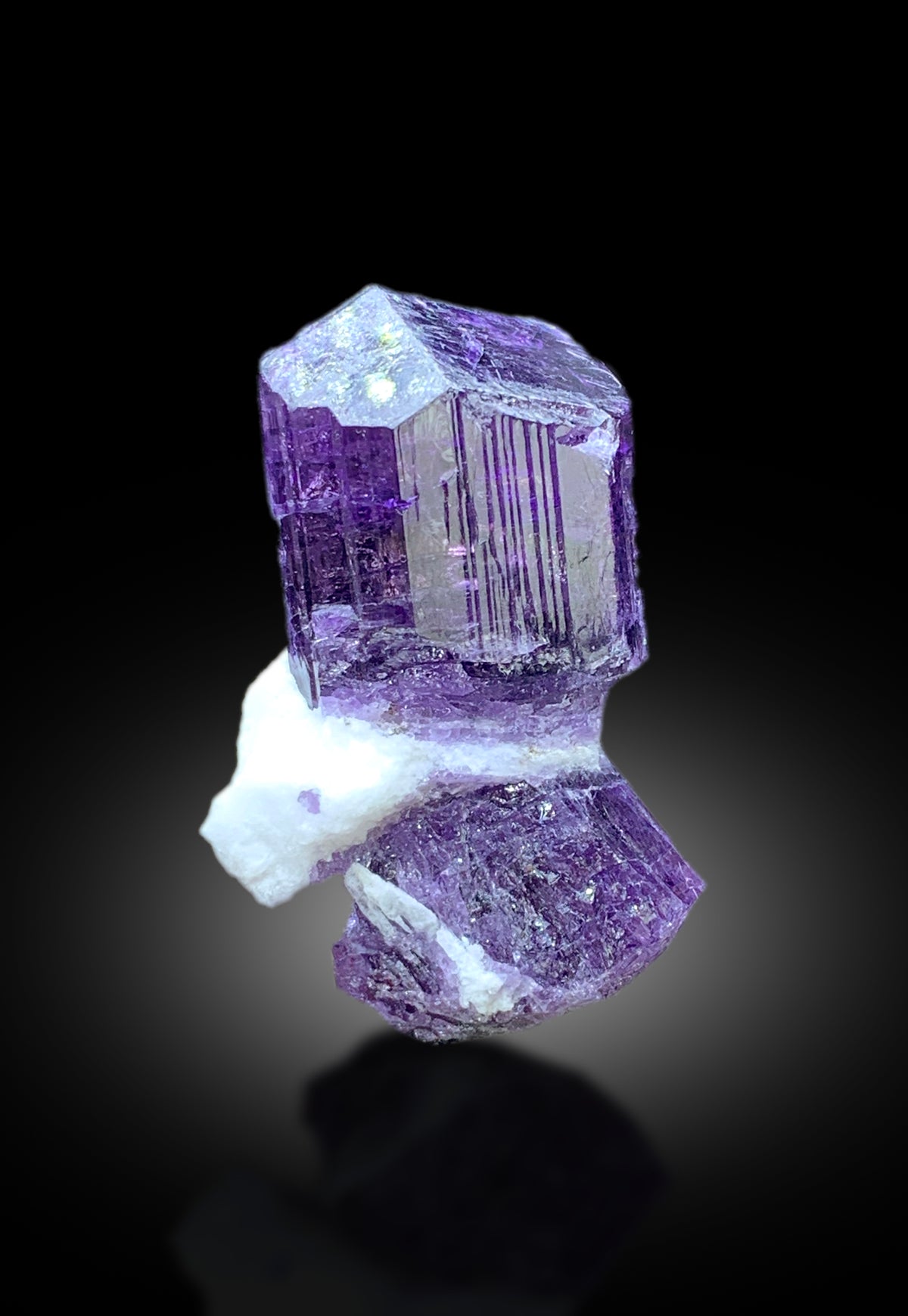 Rich Purple Color Scapolite Specimen, Scapolite Crystal, Raw Mineral, Scapolite from Badakhshan Afghanistan - 68 gram