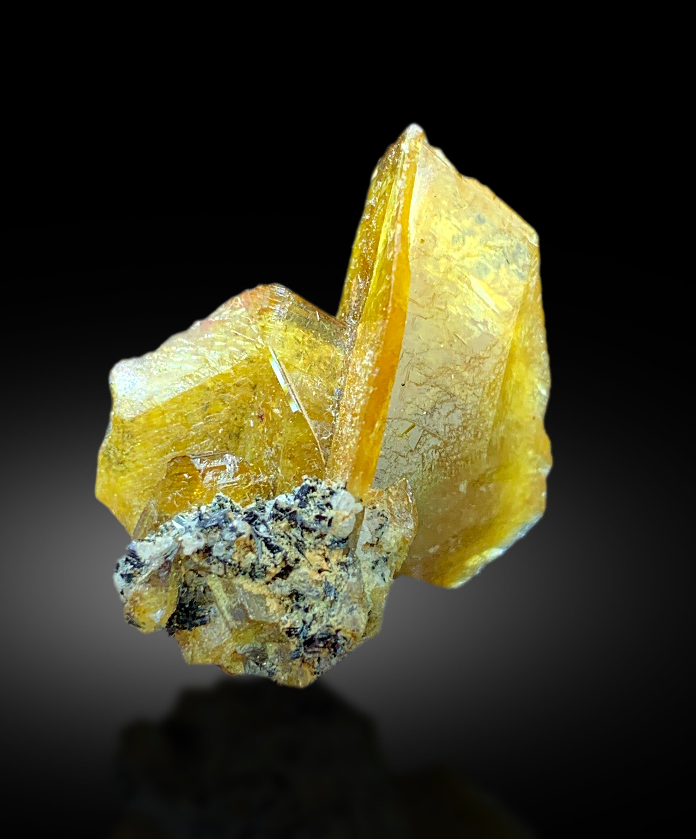 Natural Terminated Yellow Titanite Sphene Crystal, Raw Mineral, Sphene Gemstone, Zagi Sphene - 14 gram