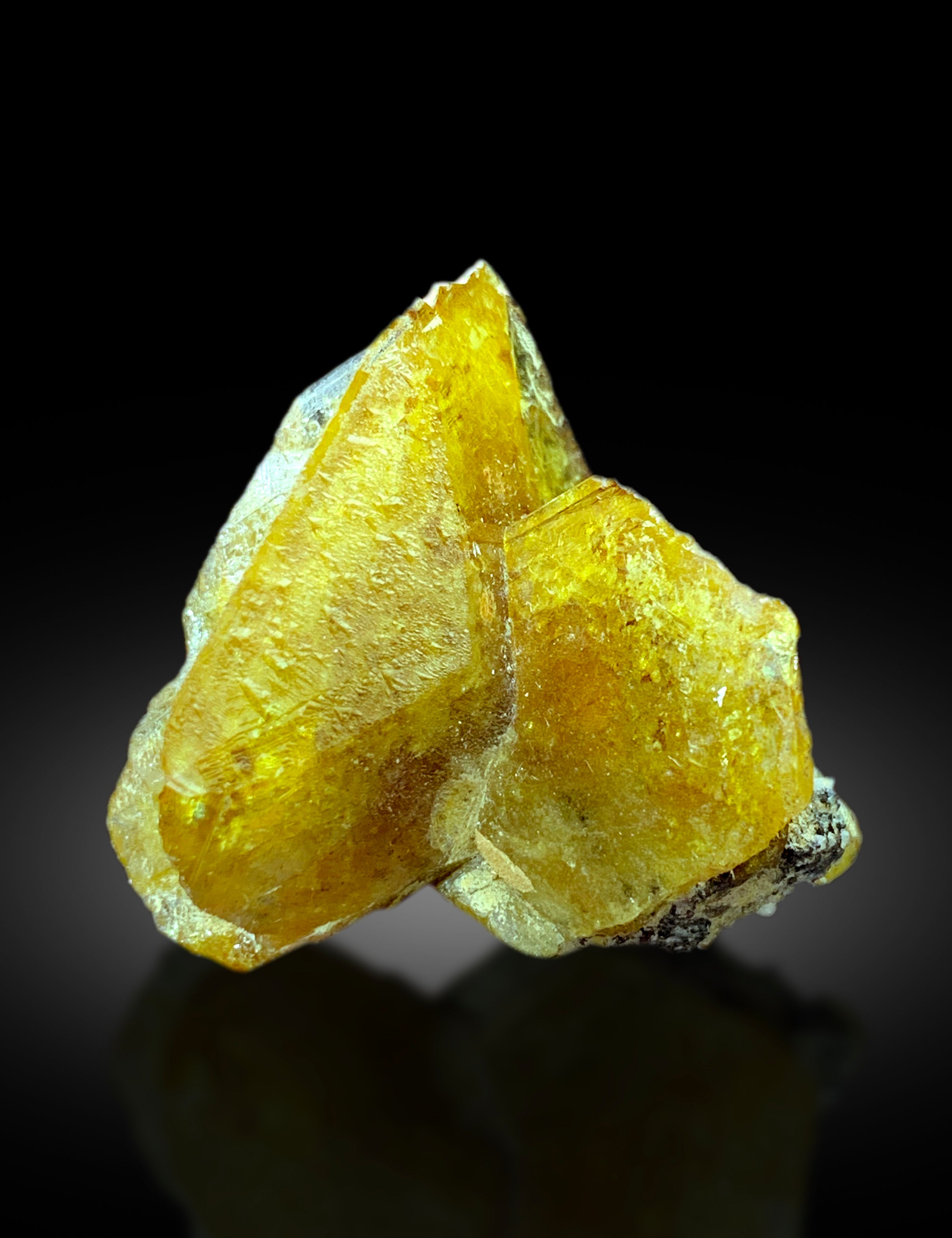 Natural Terminated Yellow Titanite Sphene Crystal, Raw Mineral, Sphene Gemstone, Zagi Sphene - 14 gram