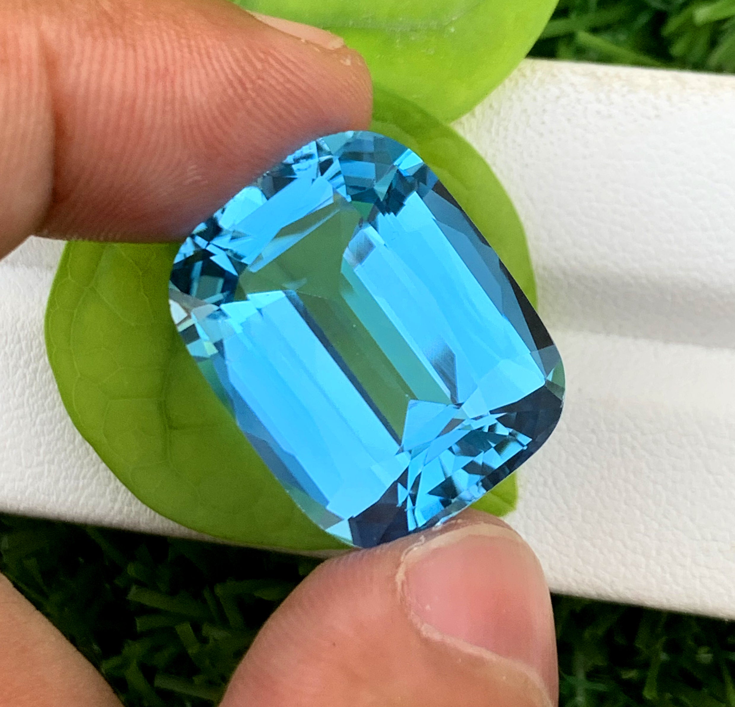 Swiss Blue Topaz Gemstone, Topaz Faceted Cut Stone, Loose Gemstone - 32.65 CT