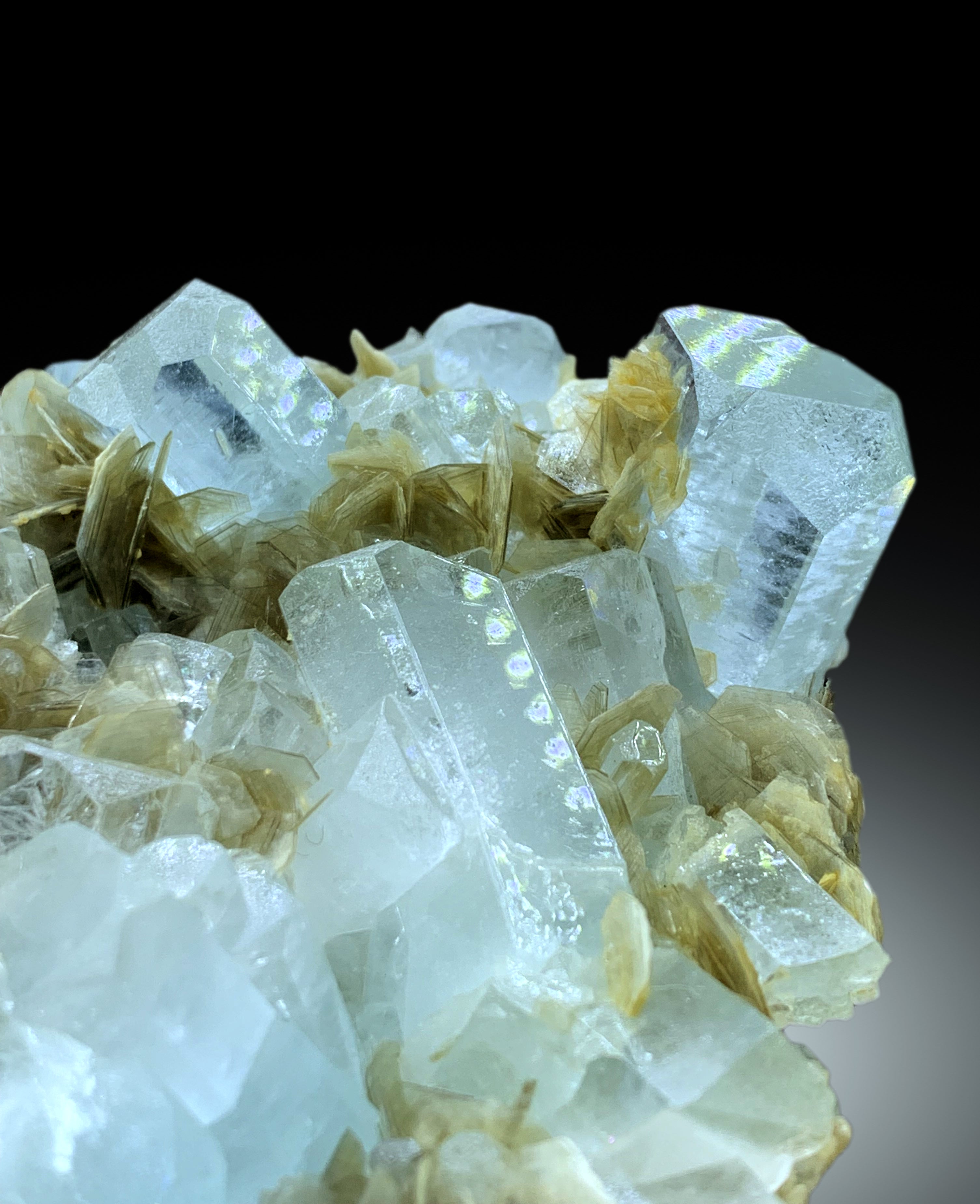 Exceptional Sky Blue Aquamarine on Muscovite from Pakistan - 1213 gram