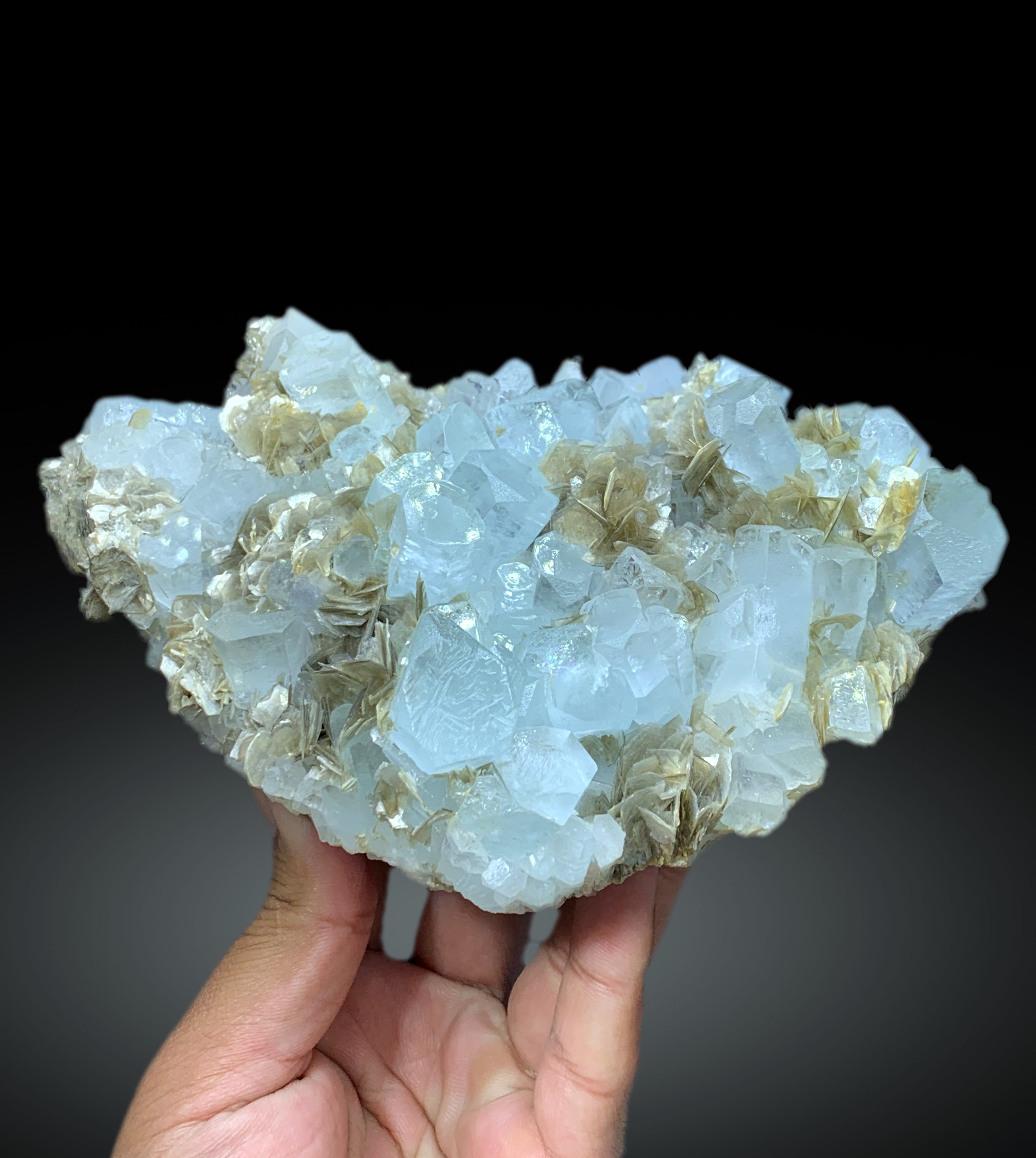 Exceptional Sky Blue Aquamarine on Muscovite from Pakistan - 1213 gram