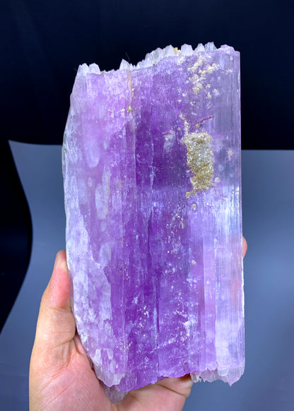 Huge Size Pink Kunzite Crystal from Afghanistan - 925 gram