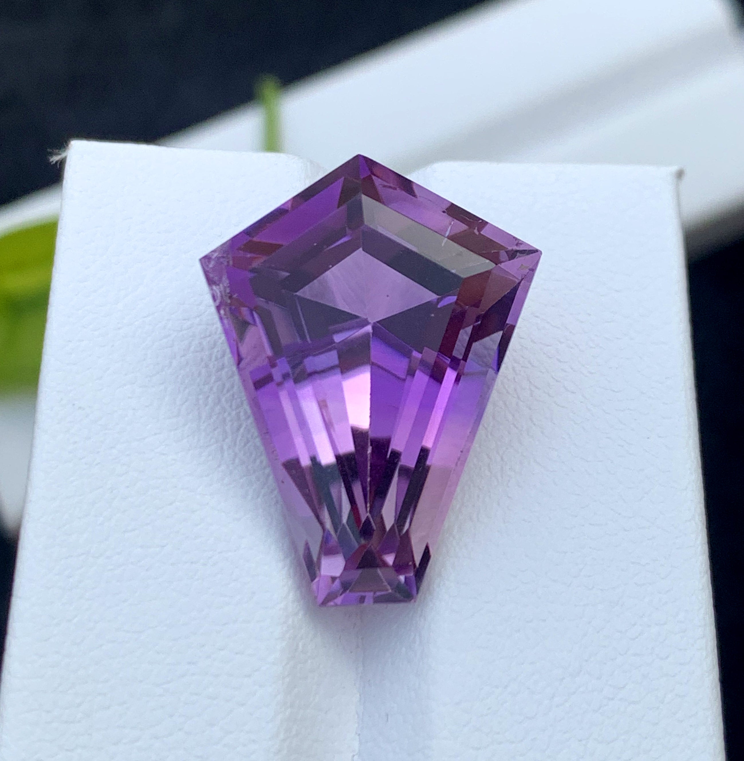 Fancy Cut Purple Amethyst Gemstone, Loose Gemstone - 21.50 CT