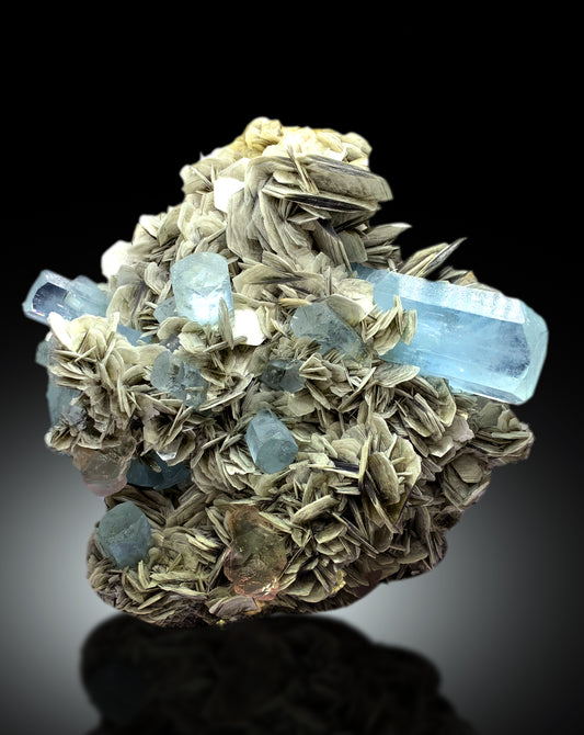Museum Grade Sky Blue Aquamarine Crystals with Fluorite and Muscovite from Nagar valley Hunza, Gilgit Baltistan - 3820 gram