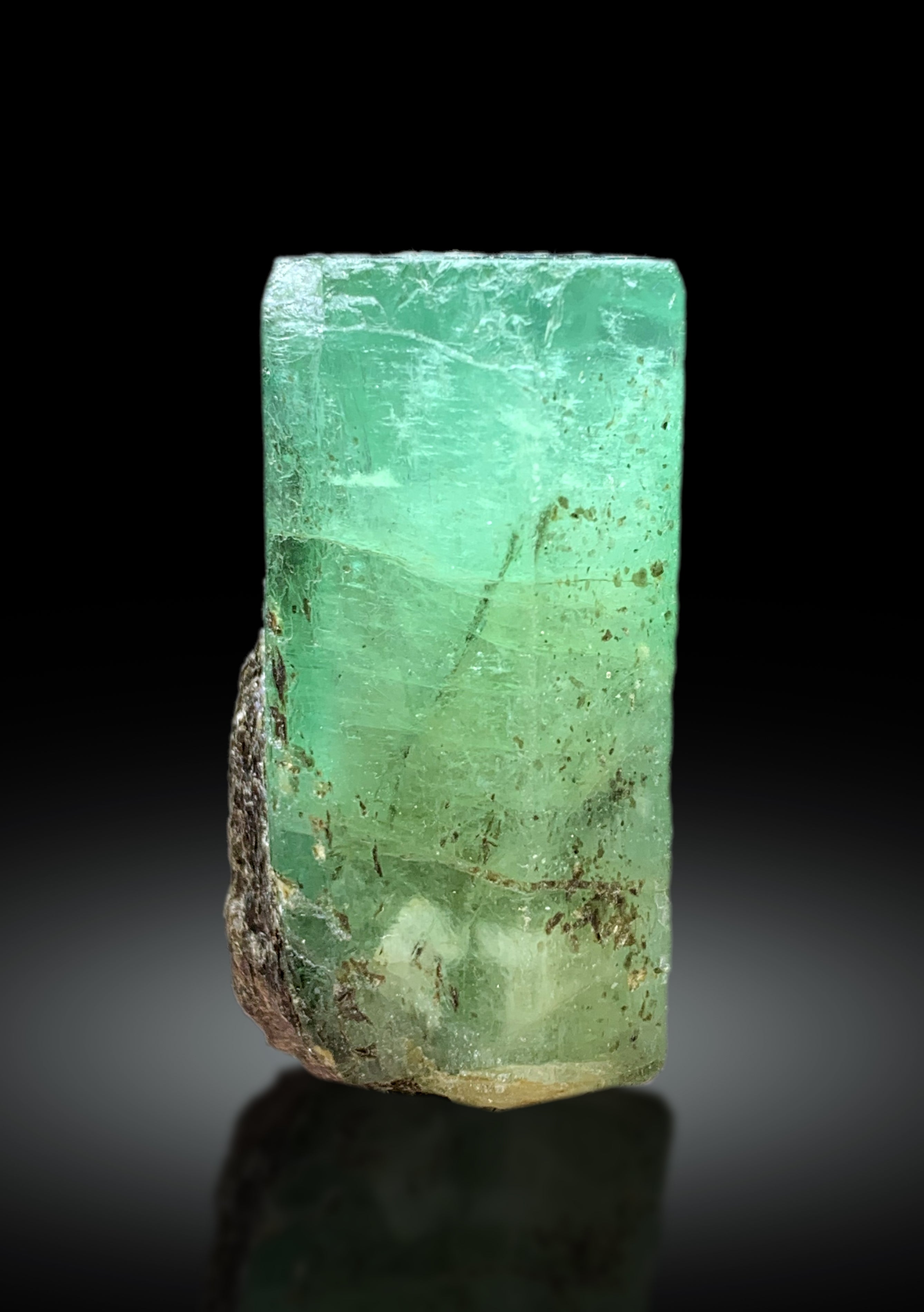 Natural Green color Emerald Crystal from Pakistan, 59 gram