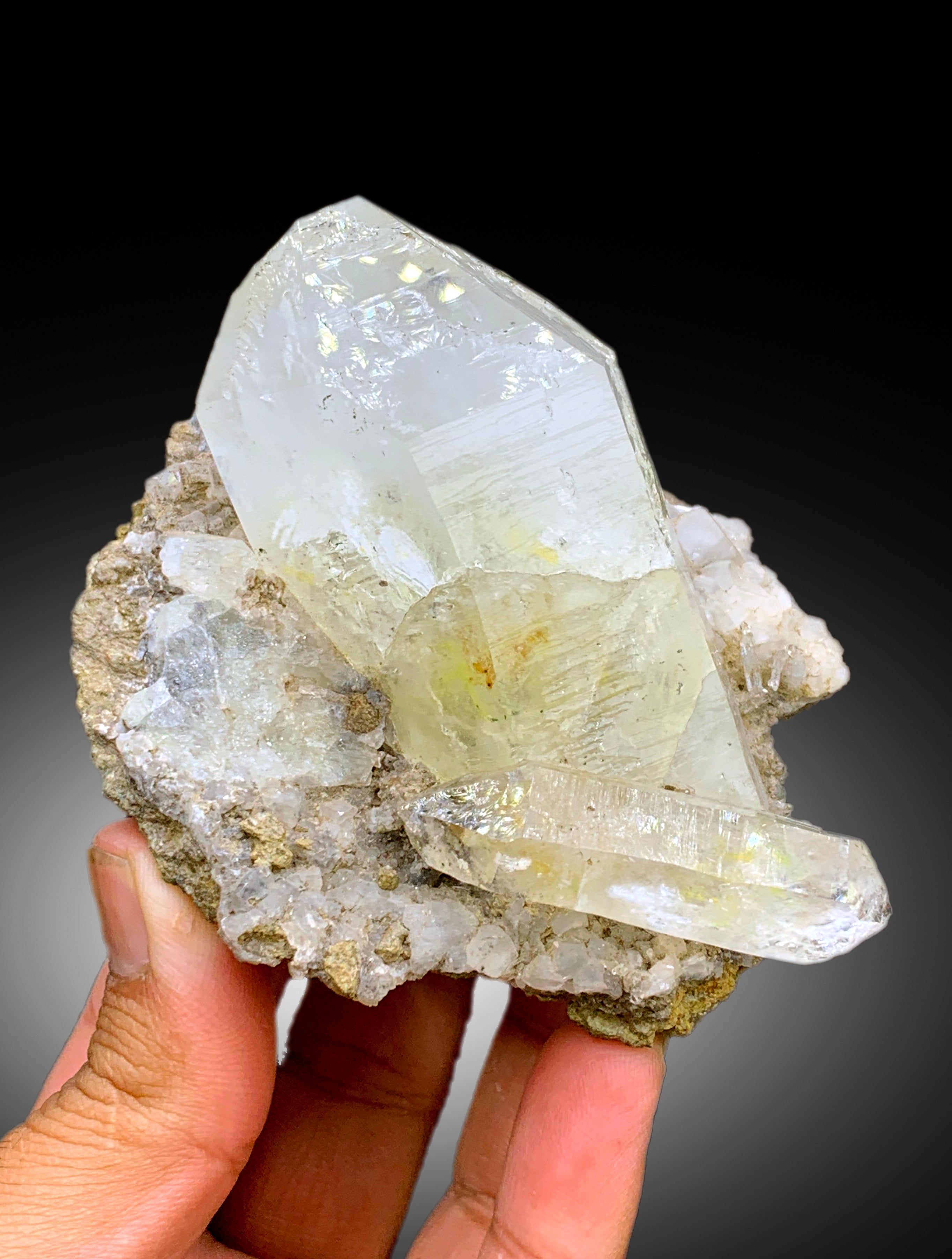 Fluorescent Petroleum Quartz Crystals on Matrix, Rare Quartz, Quartz Specimen, Quartz from Baluchistan Pakistan - 385 gram