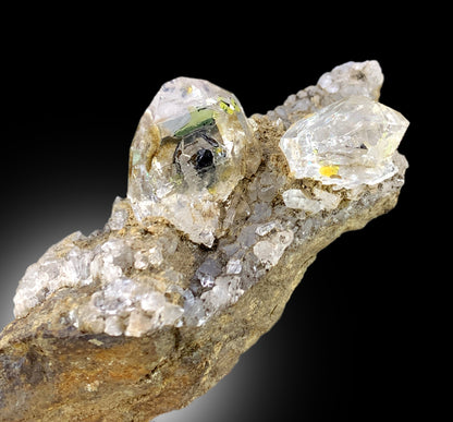 Enhydro Petroleum Quartz Crystals on Matrix, Rare Mineral, Crystal Specimen, Raw Mineral, Quartz Specimen - 69 gram