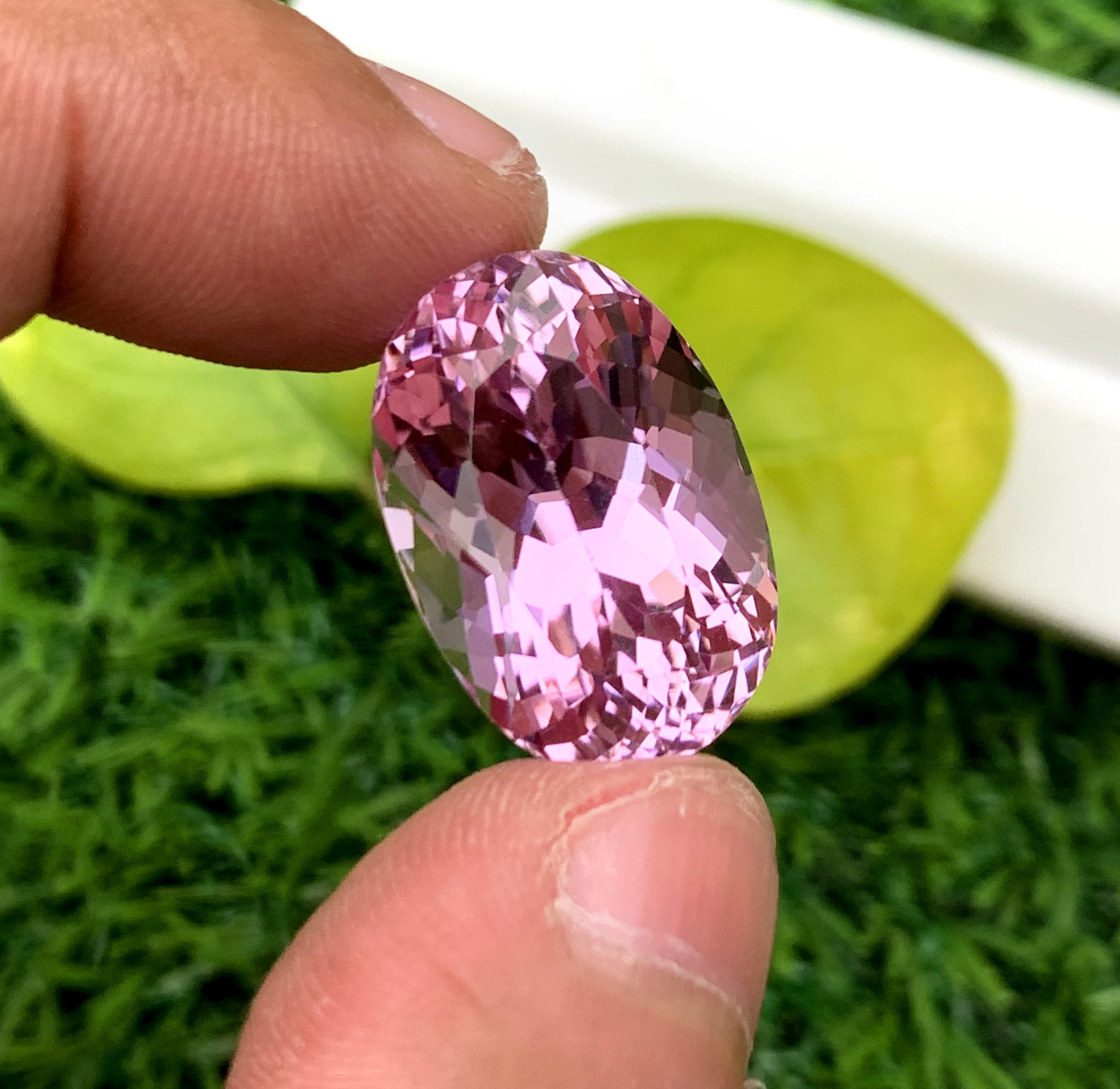 Oval Cut Magenta Pink Kunzite Gemstone, Loose Gemstone, Kunzite Faceted Cut Stone, Gemstone Jewelry - 25.98 carat