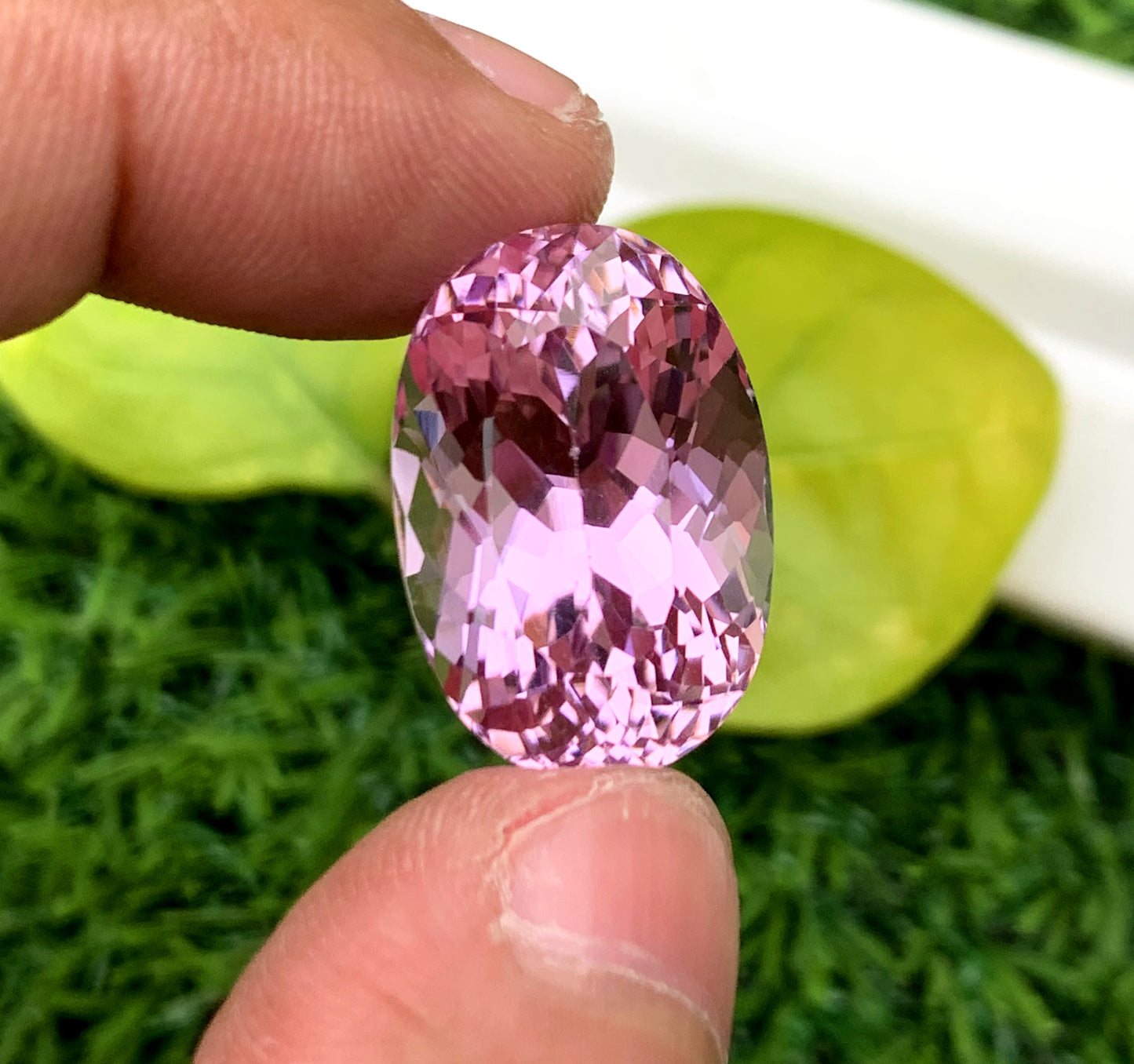 Oval Cut Magenta Pink Kunzite Gemstone, Loose Gemstone, Kunzite Faceted Cut Stone, Gemstone Jewelry - 25.98 carat