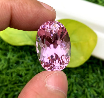 Oval Cut Magenta Pink Kunzite Gemstone, Loose Gemstone, Kunzite Faceted Cut Stone, Gemstone Jewelry - 25.98 carat