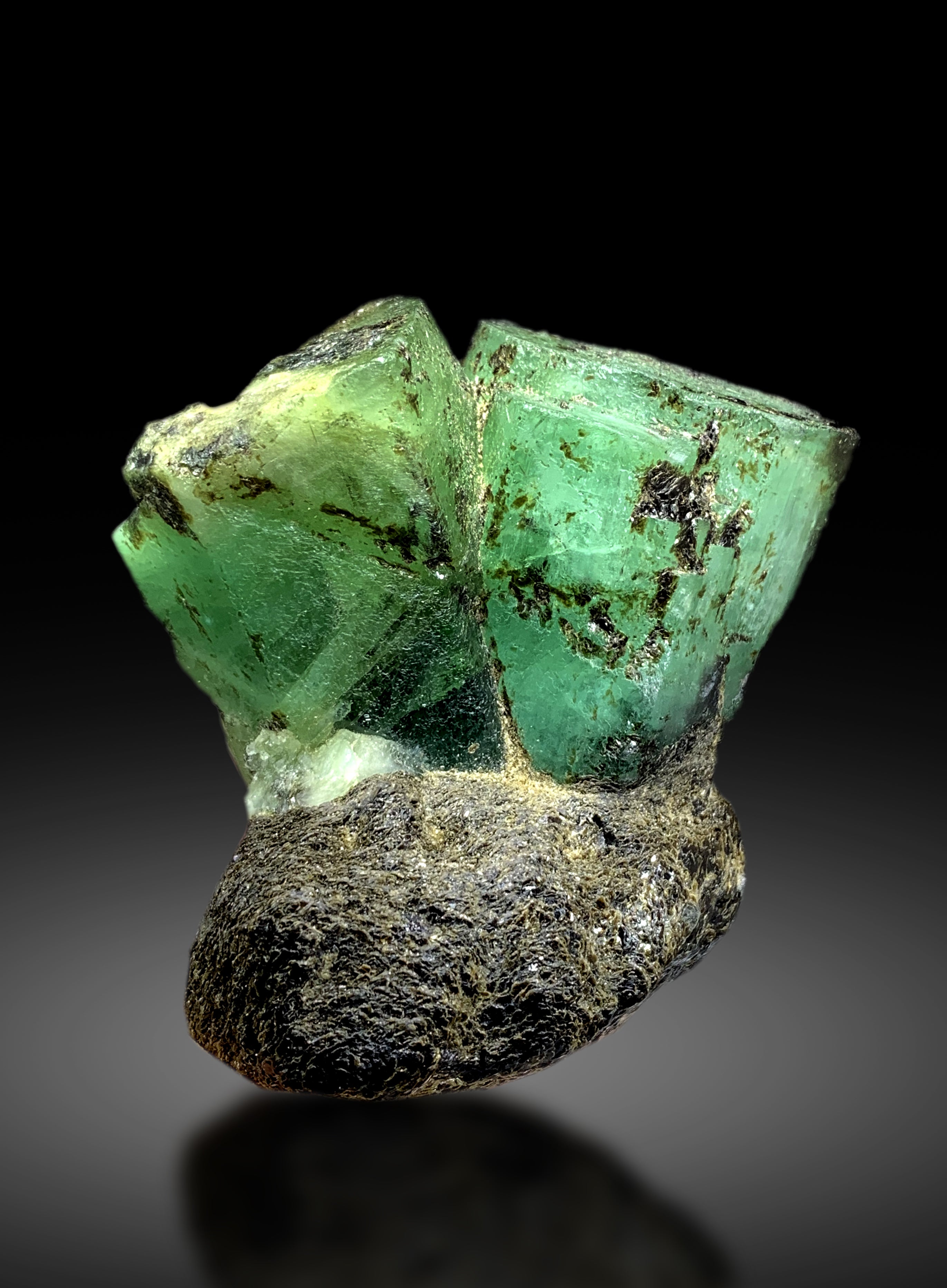Green Emerald Specimen from Chitral Pakistan - 290 gram
