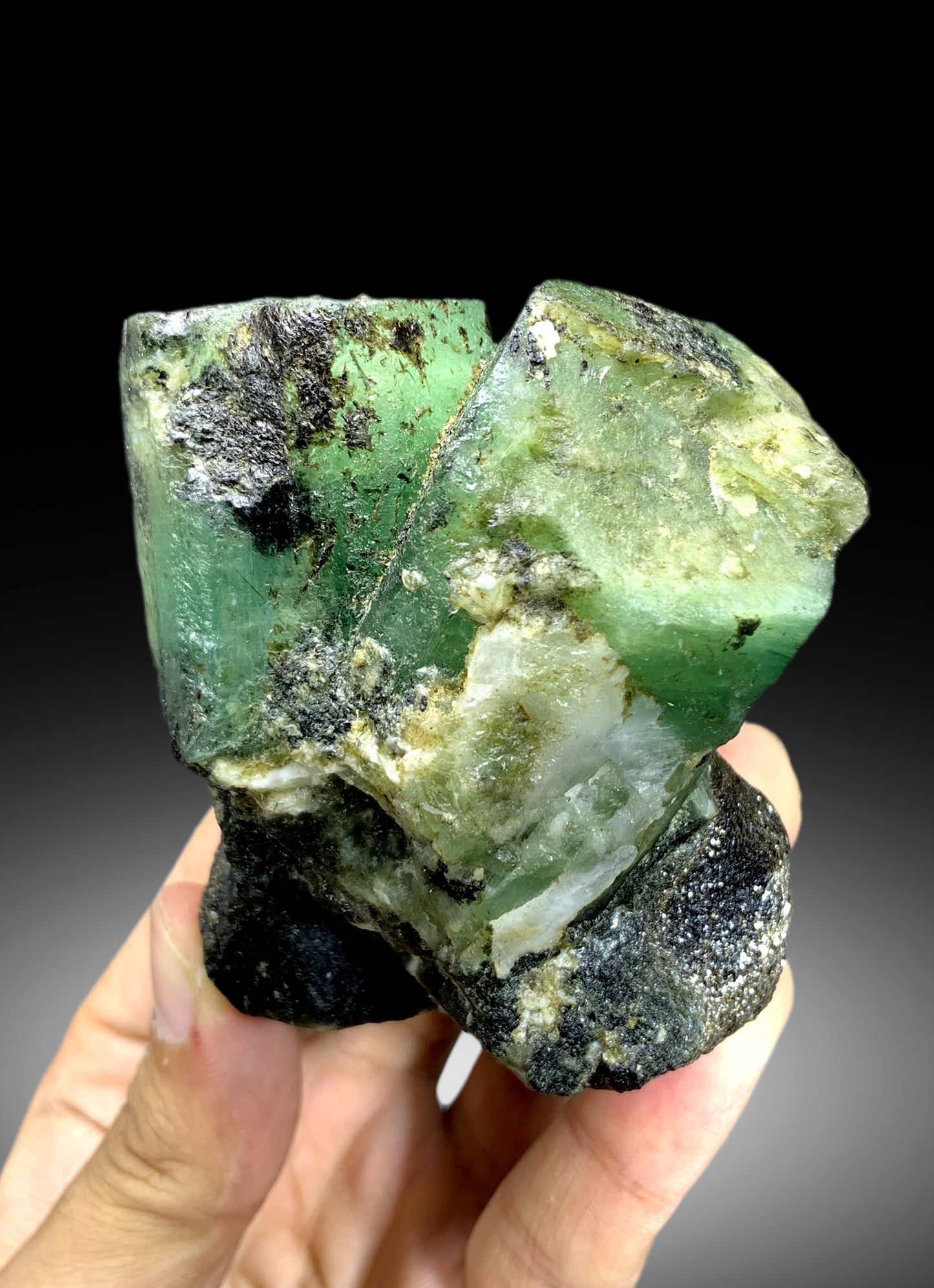 Green Emerald Specimen from Chitral Pakistan - 290 gram