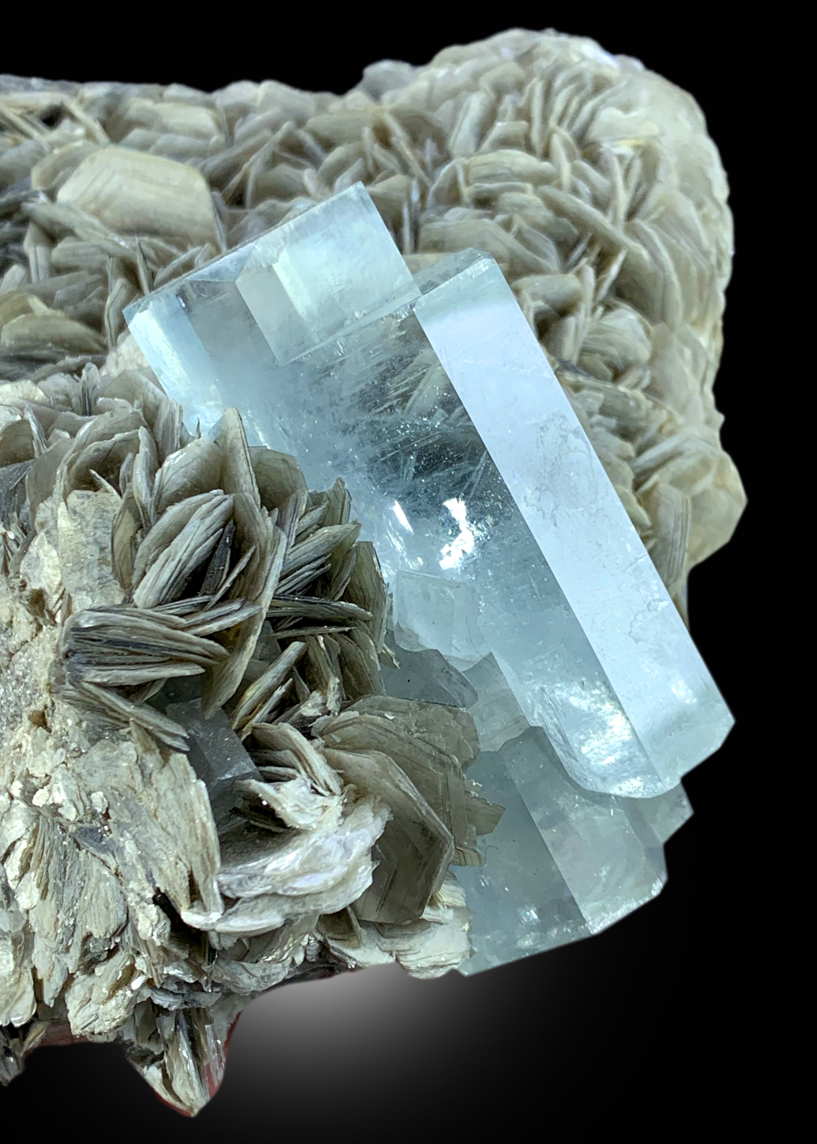 Natural Sky Blue Color Transparent Aquamarine Crystals with Muscovite Mica, Aquamarine Specimen, Raw Mineral, Fine Minerals - 1006 gram