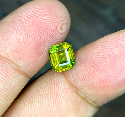 Full Fire Titanite Sphene Gemstone, Octagon Cut Faceted Sphene Cut Stone, Sphene Gemstone for Ring - 1.55 CT