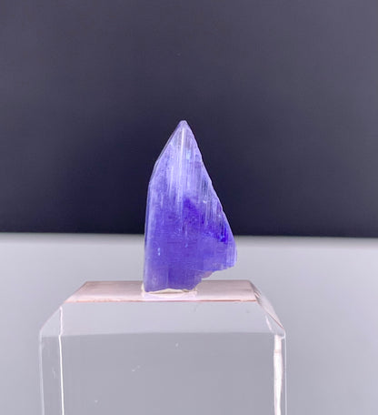 Blue Tanzanite Crystal From Tanzania - 9.40 Carats