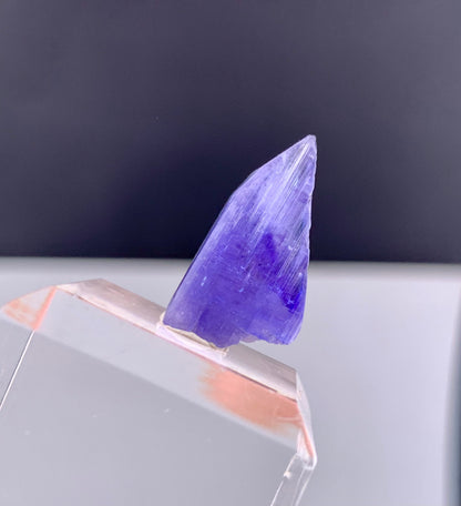 Blue Tanzanite Crystal From Tanzania - 9.40 Carats