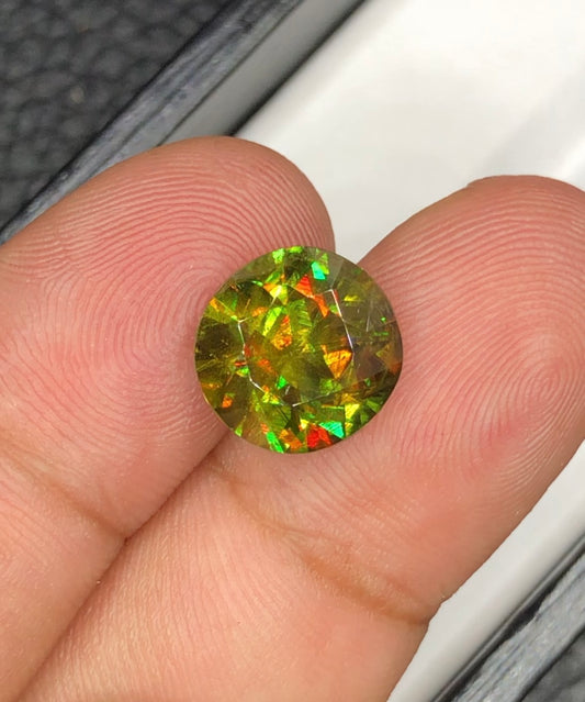Full Fire Titanite Sphene Green Gemstone, Loose Gemstone, Sphene Faceted Cut Stone for Ring Making - 4.05 carats