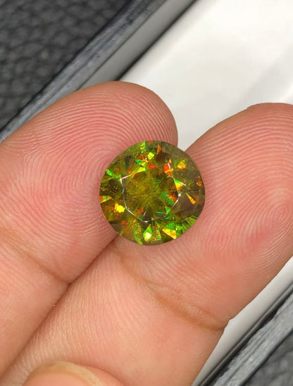 Full Fire Titanite Sphene Green Gemstone, Loose Gemstone, Sphene Faceted Cut Stone for Ring Making - 4.05 carats