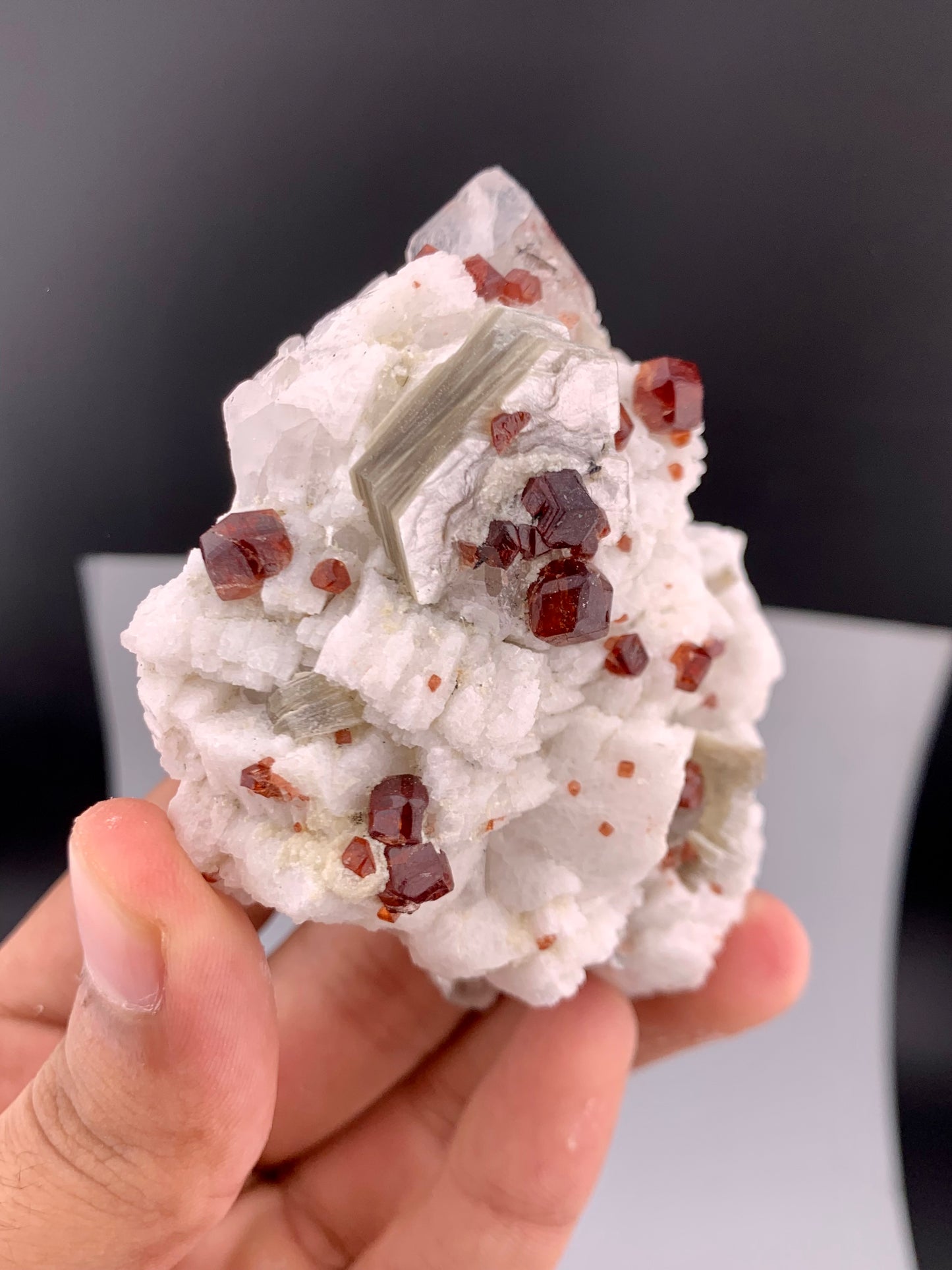 Red Spessartine Garnet Crystals with Muscovite , Quartz and Feldspar from Pakistan - 176 gram