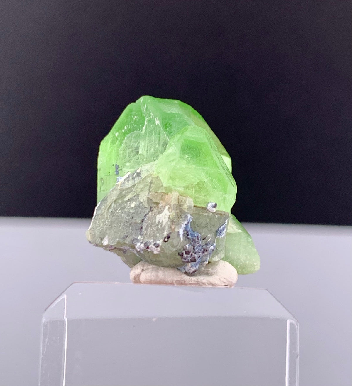 Green Peridot Crystals From Pakistan - 45.00 Carats