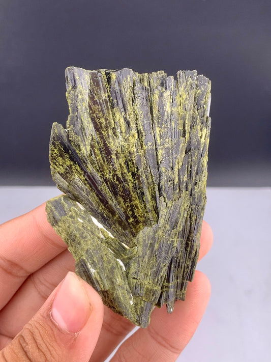 Green Epidot Cluster From Pakistan - 94 Grams