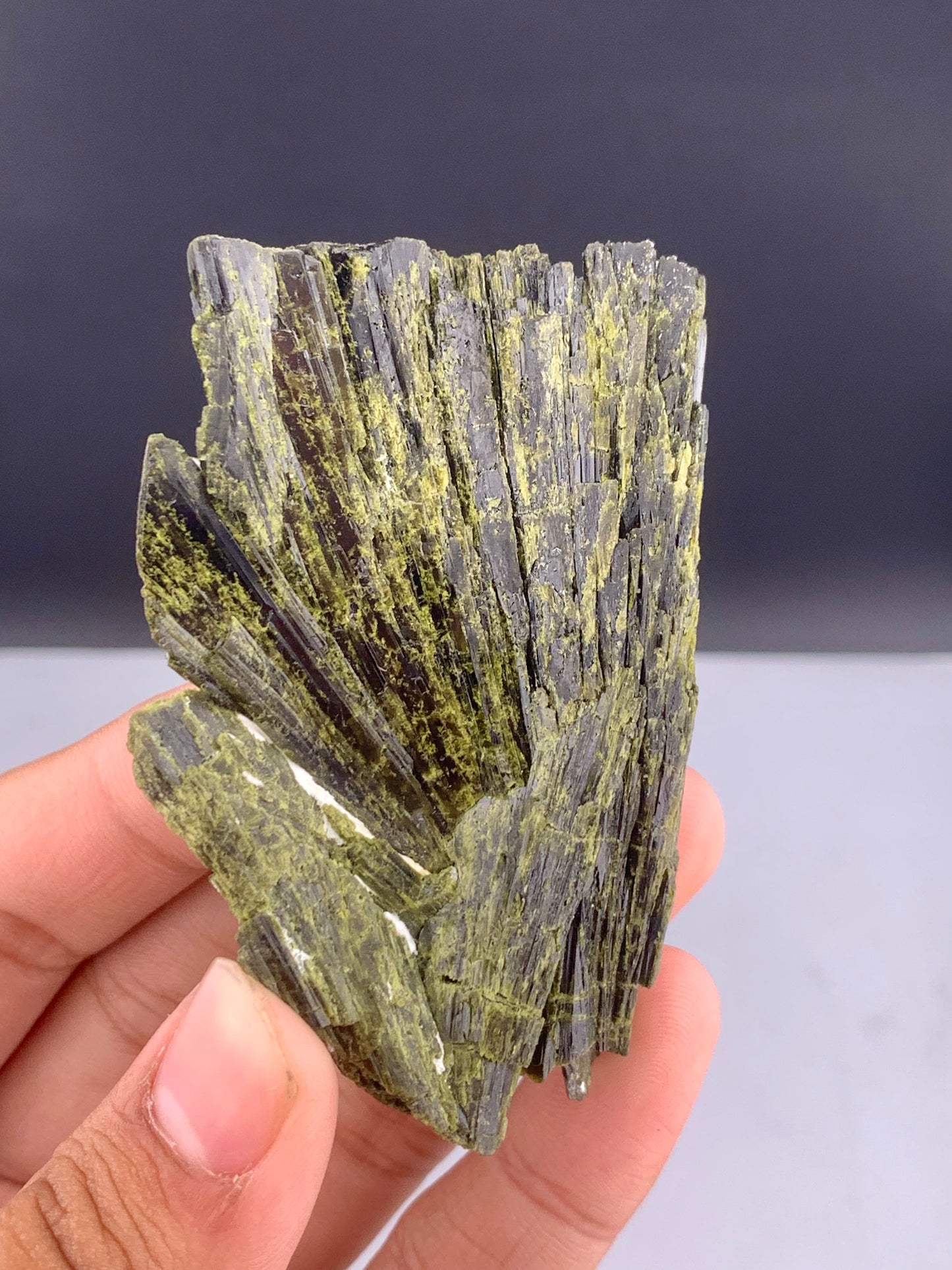 Green Epidot Cluster From Pakistan - 94 Grams