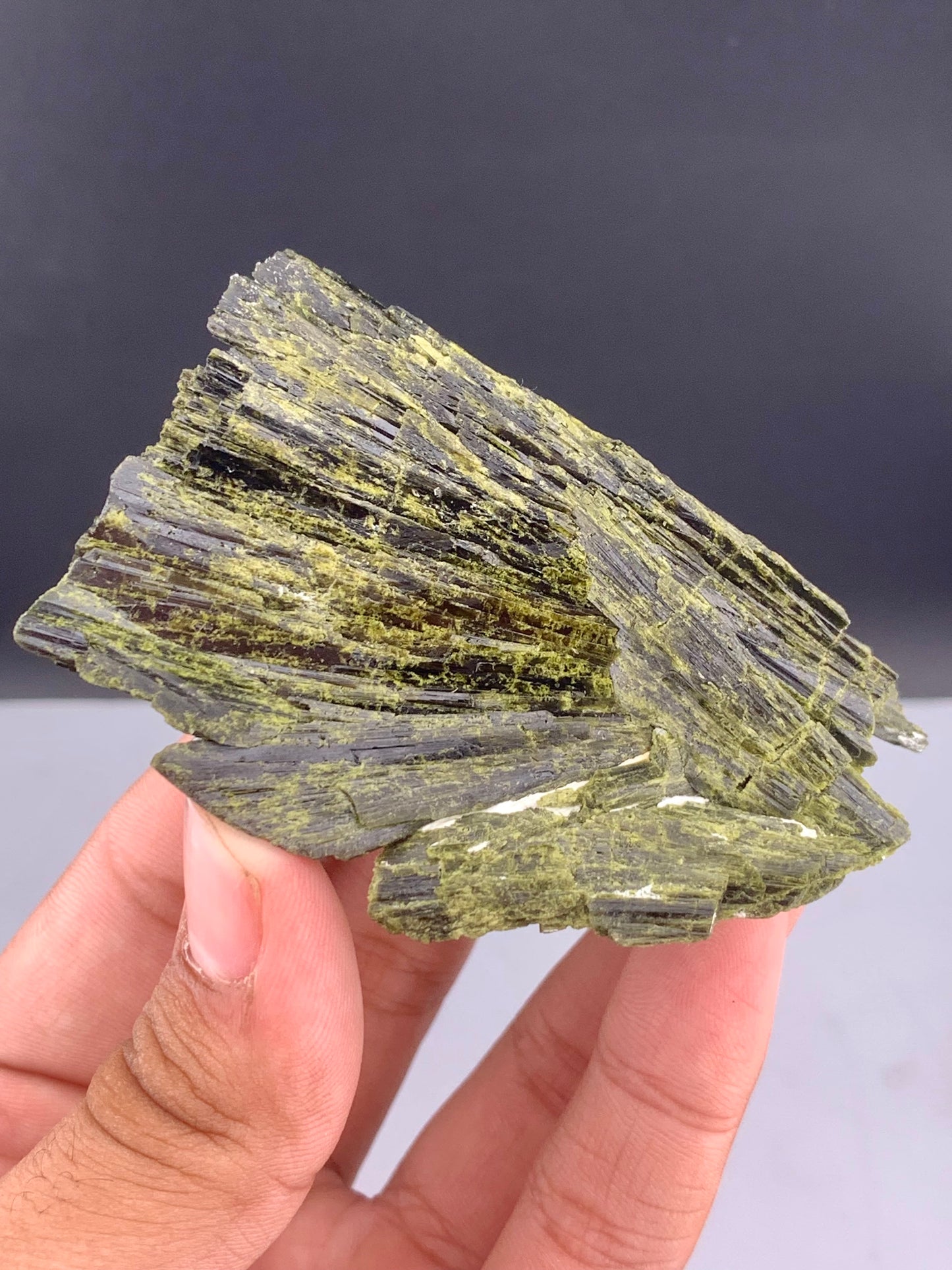 Green Epidot Cluster From Pakistan - 94 Grams