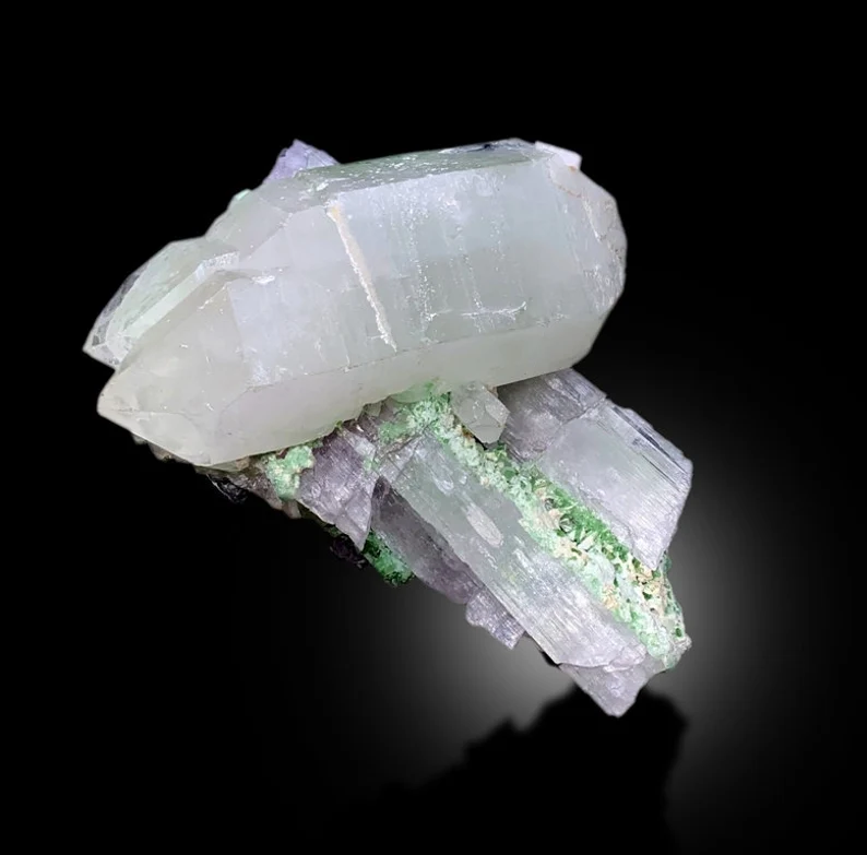 Large DT quartz crystal on kunzite tourmaline specimen
Kunzite with tourmaline and quartz, full specimen view