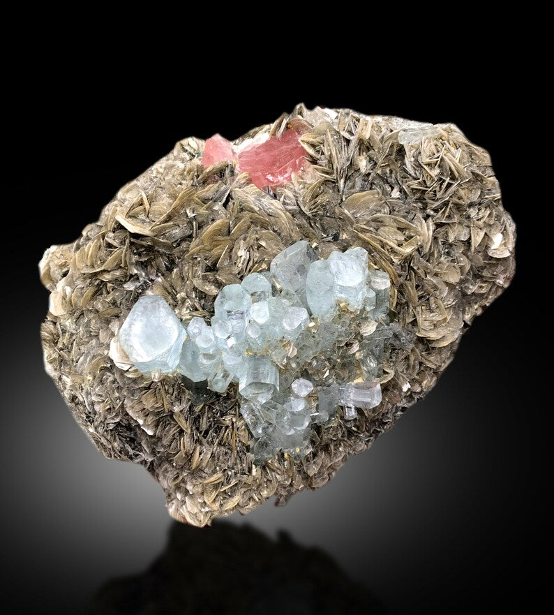 Large aquamarine combo specimen, full profile
Aquamarine cluster with pink apatite, display