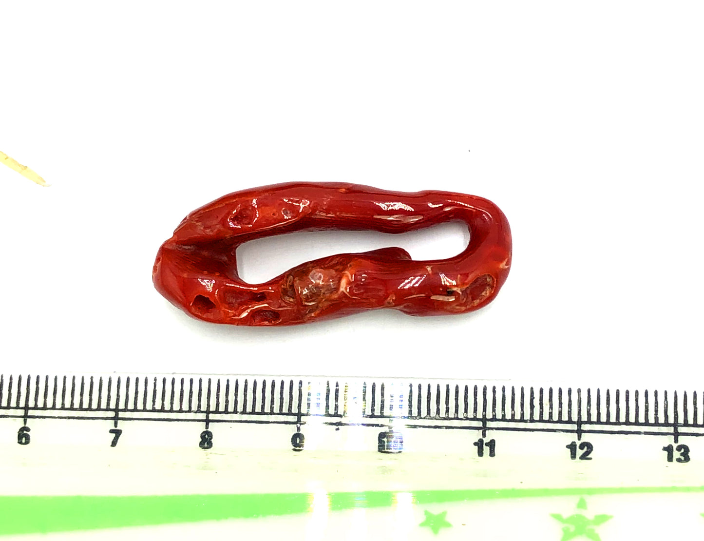 Natural Corallium rubrum elongated branch for sale
Mediterranean red coral jewelry making branch piece