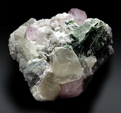 Multi-mineral morganite specimen, quartz and lepidolite detail
Natural pink morganite crystals, close-up color detail