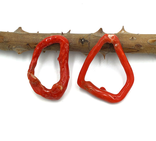 Natural Mediterranean red coral, not dyed, 25.50 CT
Natural shape red coral for jewelry making