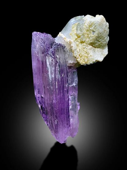 Natural kunzite with green tourmaline Afghan pegmatite
Double terminated kunzite mountain shape termination detail