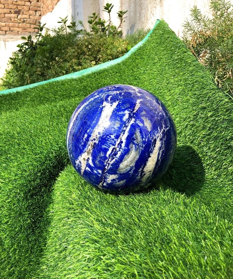 Natural lapis lazuli sphere
Polished lapis lazuli ball
Afghan lapis lazuli sphere