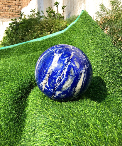 Natural lapis lazuli sphere
Polished lapis lazuli ball
Afghan lapis lazuli sphere