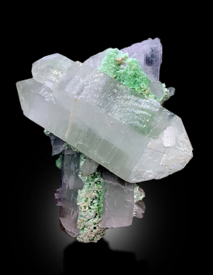 Natural pink kunzite crystals, complete and damage free
Green tourmaline cluster on kunzite specimen