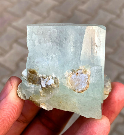 Natural terminated crystals free of chips or damage
Small aquamarine cluster full length view