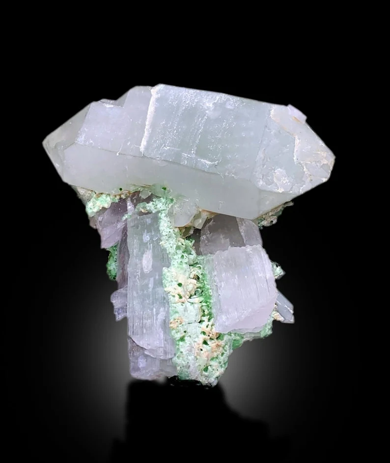 Natural untreated kunzite combo specimen, Afghanistan
Pink kunzite crystal detail, close-up view