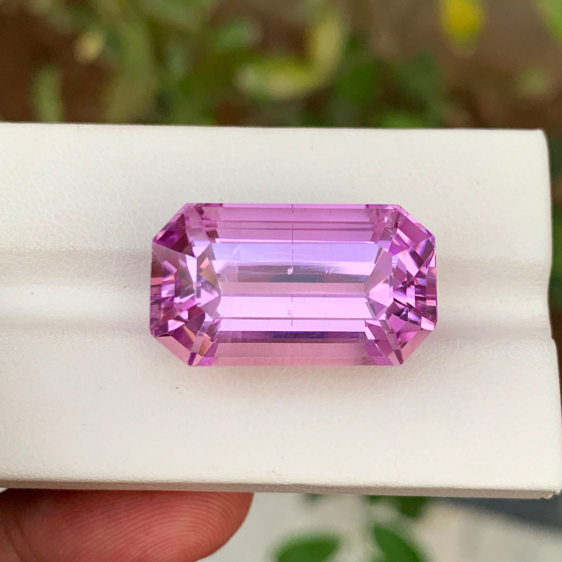 Natural untreated kunzite gemstone 24x14mm face up
Afghan kunzite cushion cut jewelry stone close-up