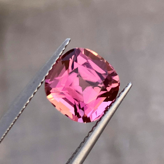 Pink cushion cut tourmaline weighing 4.10 carats
Eye clean pink tourmaline from Afghanistan, face-up