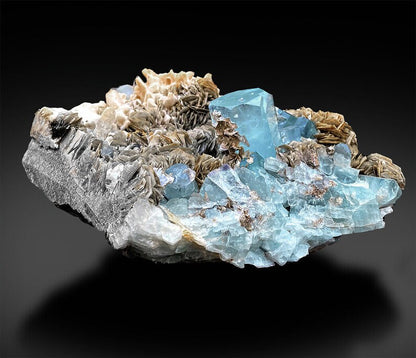 Sky blue aquamarine crystal with calcite
Aquamarine crystal cluster on natural matrix