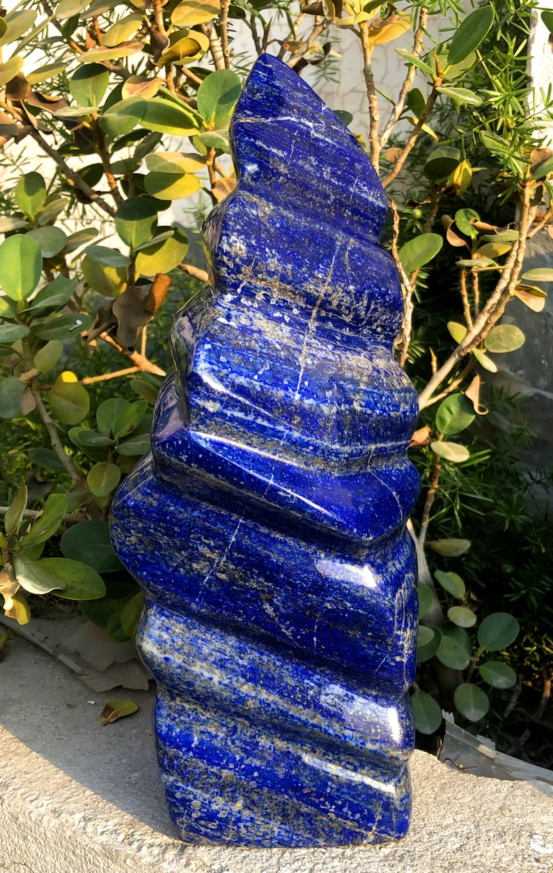 Sar-e-Sang lapis lazuli collector specimen
Natural Afghan lapis freeform display stone
