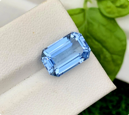 Santa Maria Blue Aquamarine Gemstone: Emerald Cut, 5.90 Carat