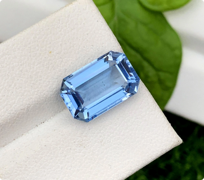 Santa Maria Blue Aquamarine Gemstone: Emerald Cut, 5.90 Carat