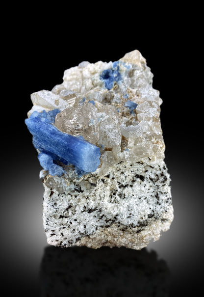 Self-standing aquamarine topaz specimen 82x53mm
Natural ink blue beryl crystal Shigar Valley close-up