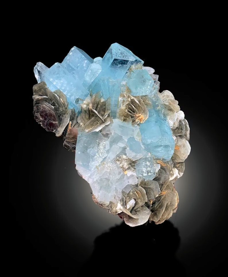 Natural untreated aquamarine specimen, close-up detail