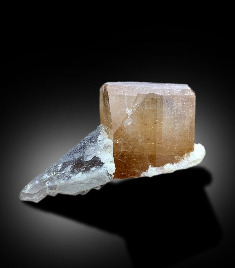 Skardu Pakistan topaz smoky quartz combination specimen
Natural topaz crystal collector specimen november birthstone
Topaz smoky quartz video